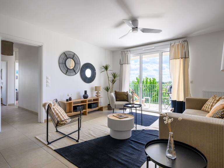 
        Appartement

        (2 à 5 pièces)

        (56 à 97 m²)
       — photo 1