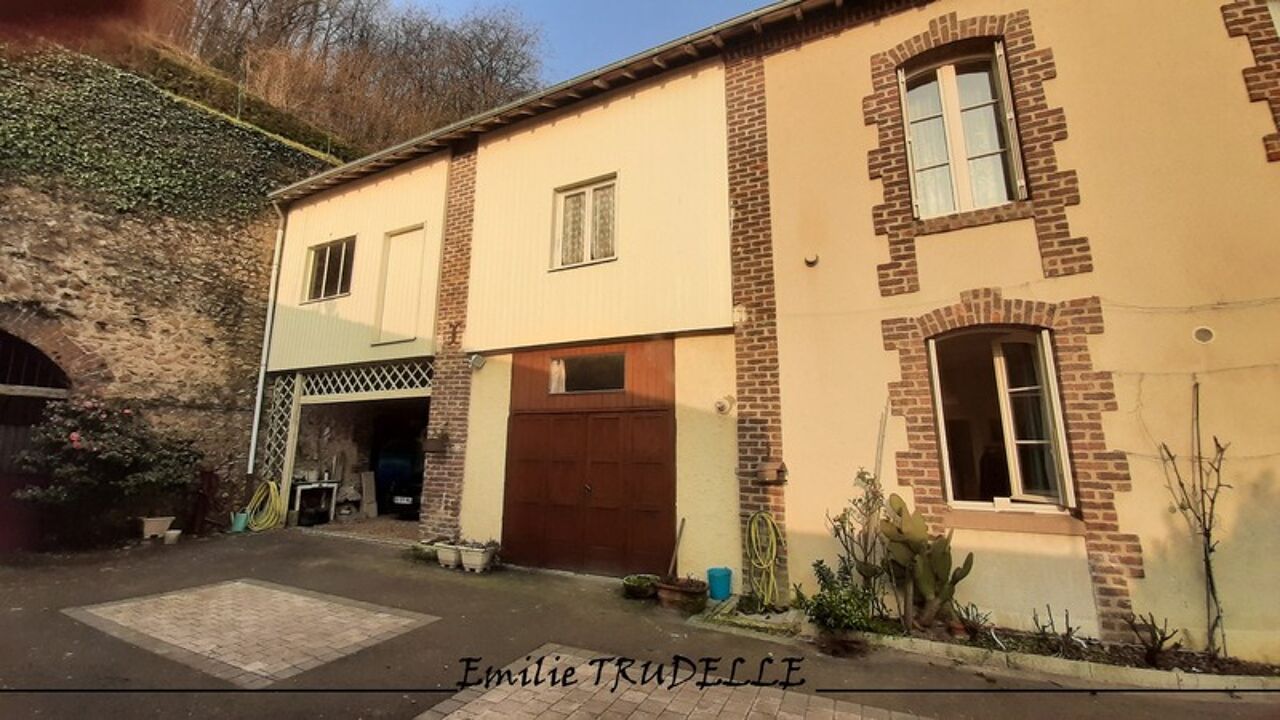 maison 6 pièces 110 m2 à La Chartre-sur-le-Loir (72340)