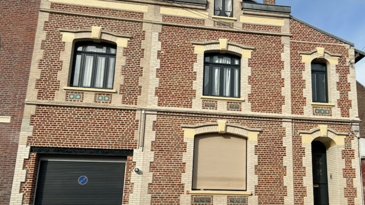 maison 11 pièces 450 m2 à vendre à Saint-Quentin (02100)