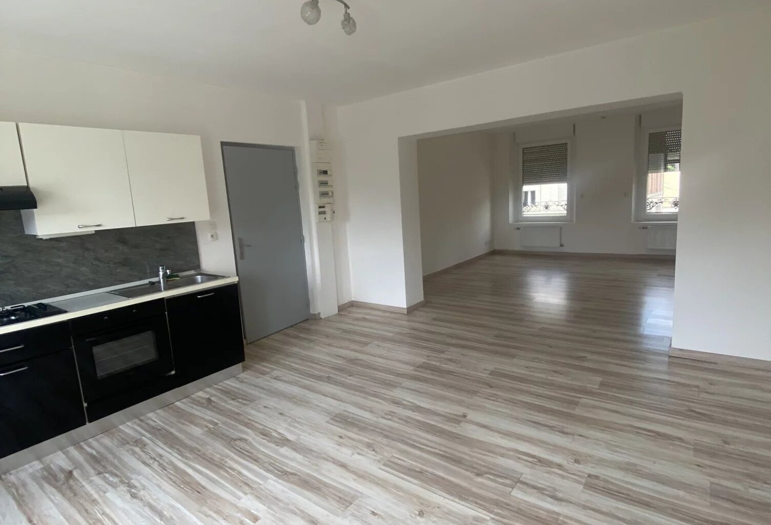 Location appartement  70 m² à Fourmies (59610) — photo 1