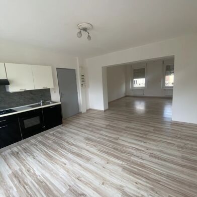 Appartement  560 €