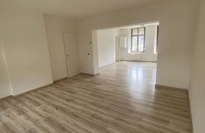Location appartement  70 m² à Fourmies (59610) — photo 2