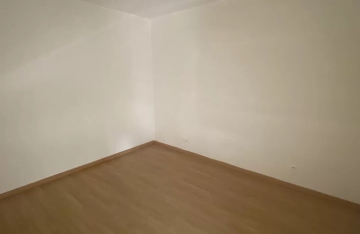 Location appartement  70 m² à Fourmies (59610) — photo 3