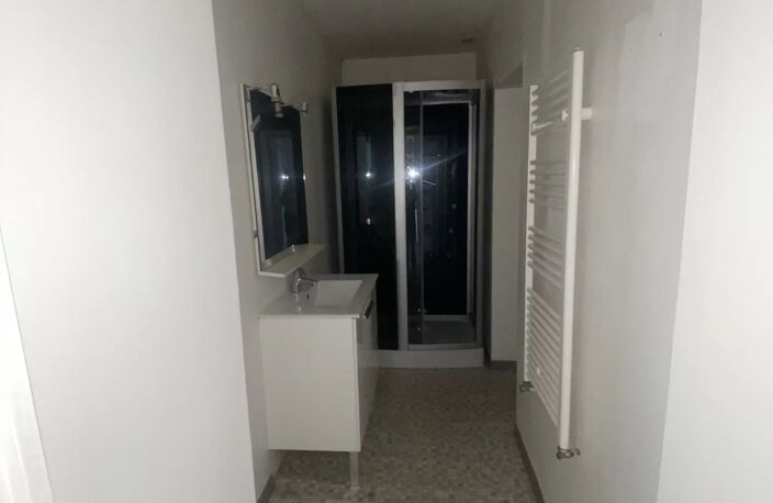 Location appartement  70 m² à Fourmies (59610) — photo 5
