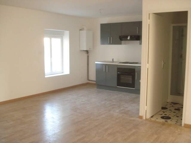 Appartement 93 m² à Hirson — photo du bien