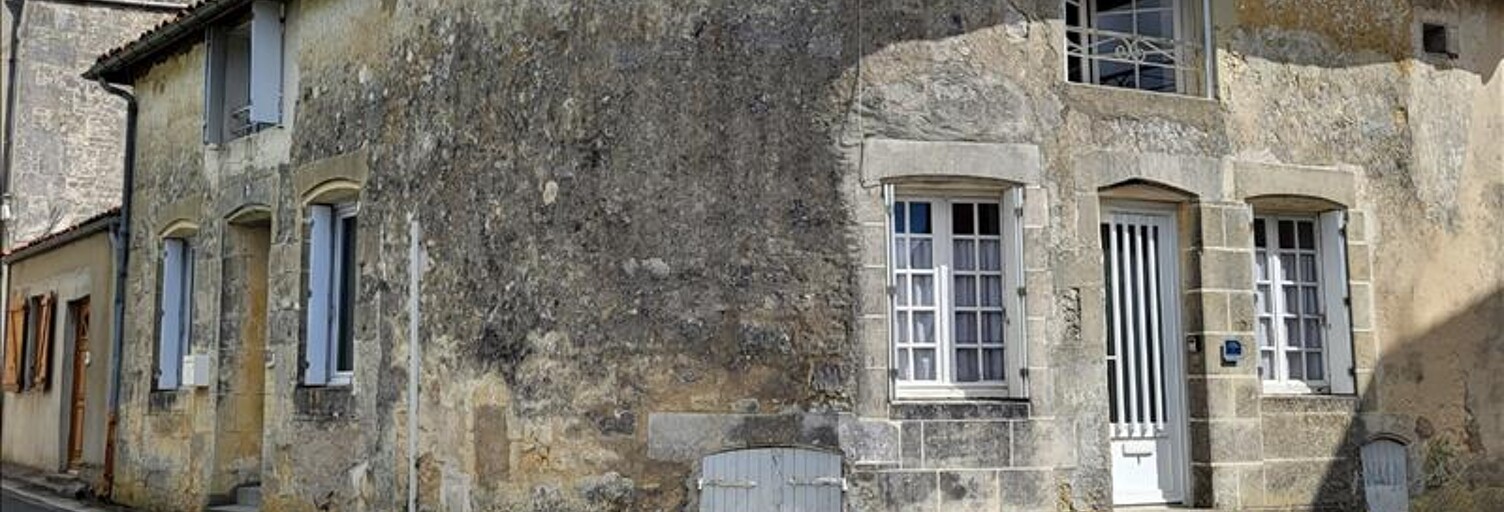 Immeuble   m² à vendre à Jonzac (17500)