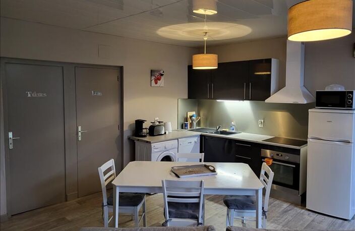 Vente immeuble   Jonzac (17500) — photo 2