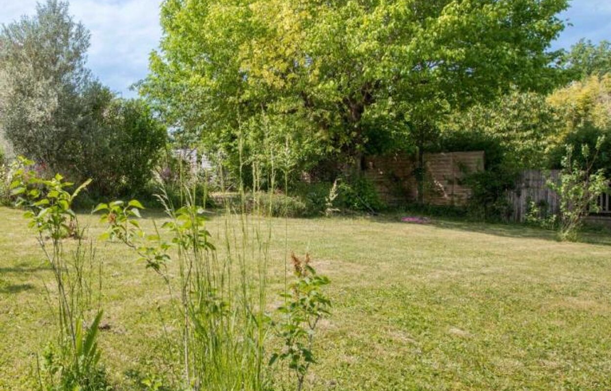 terrain  pièces 850 m2 à vendre à Albigny-sur-Saône (69250)