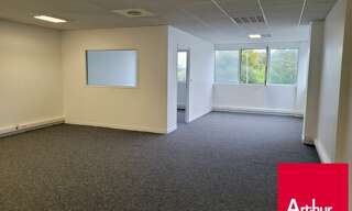 Bureau  64 m² à louer à Anglet (64600)