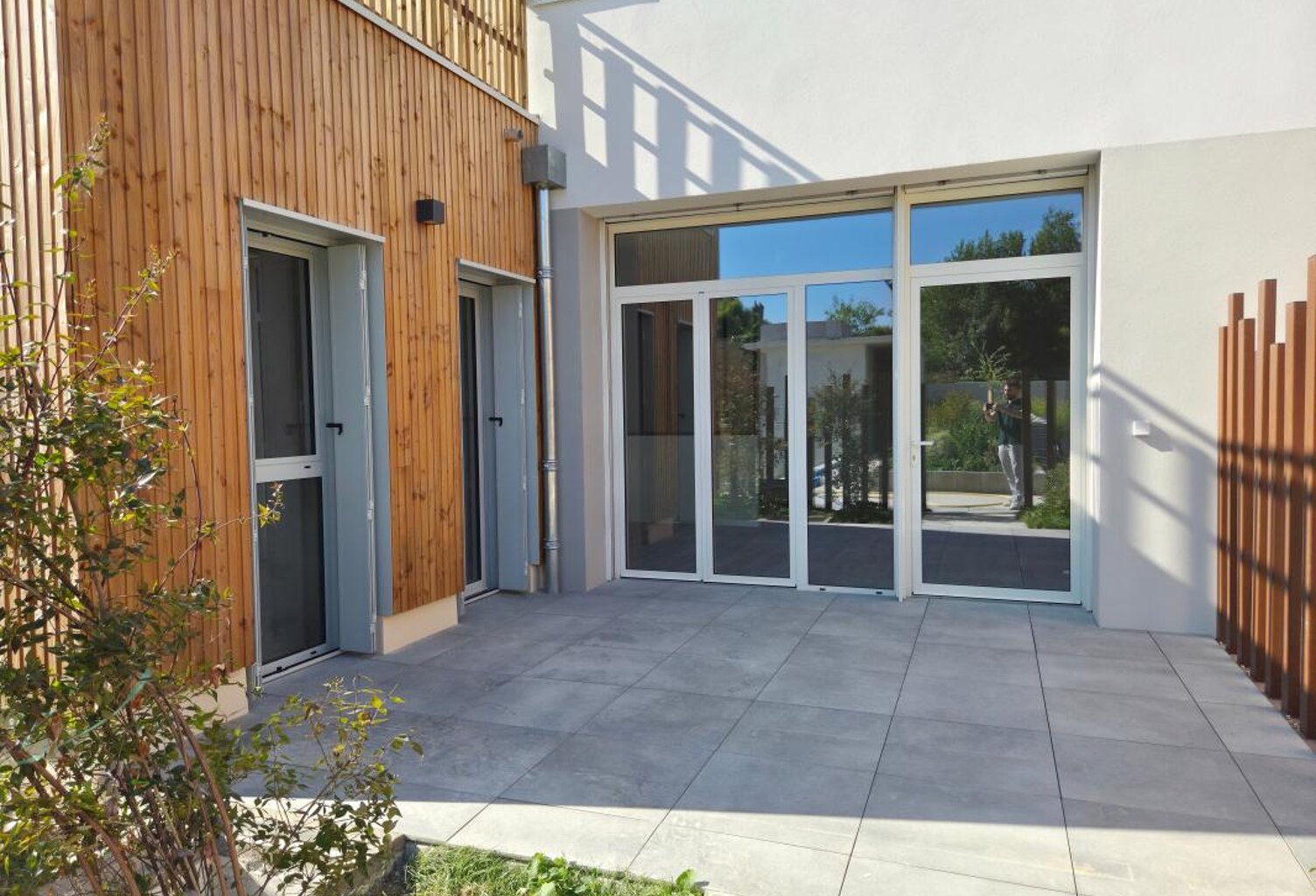 Rochefort Appartement T2 avec stationnement et terrasse — photo 1