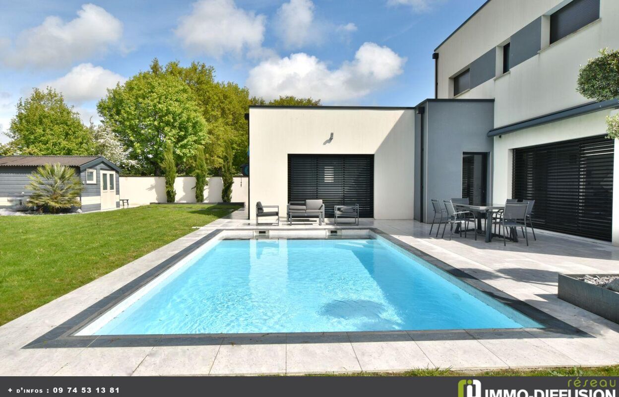 maison 7 pièces 214 m2 à vendre à Cholet (49300)