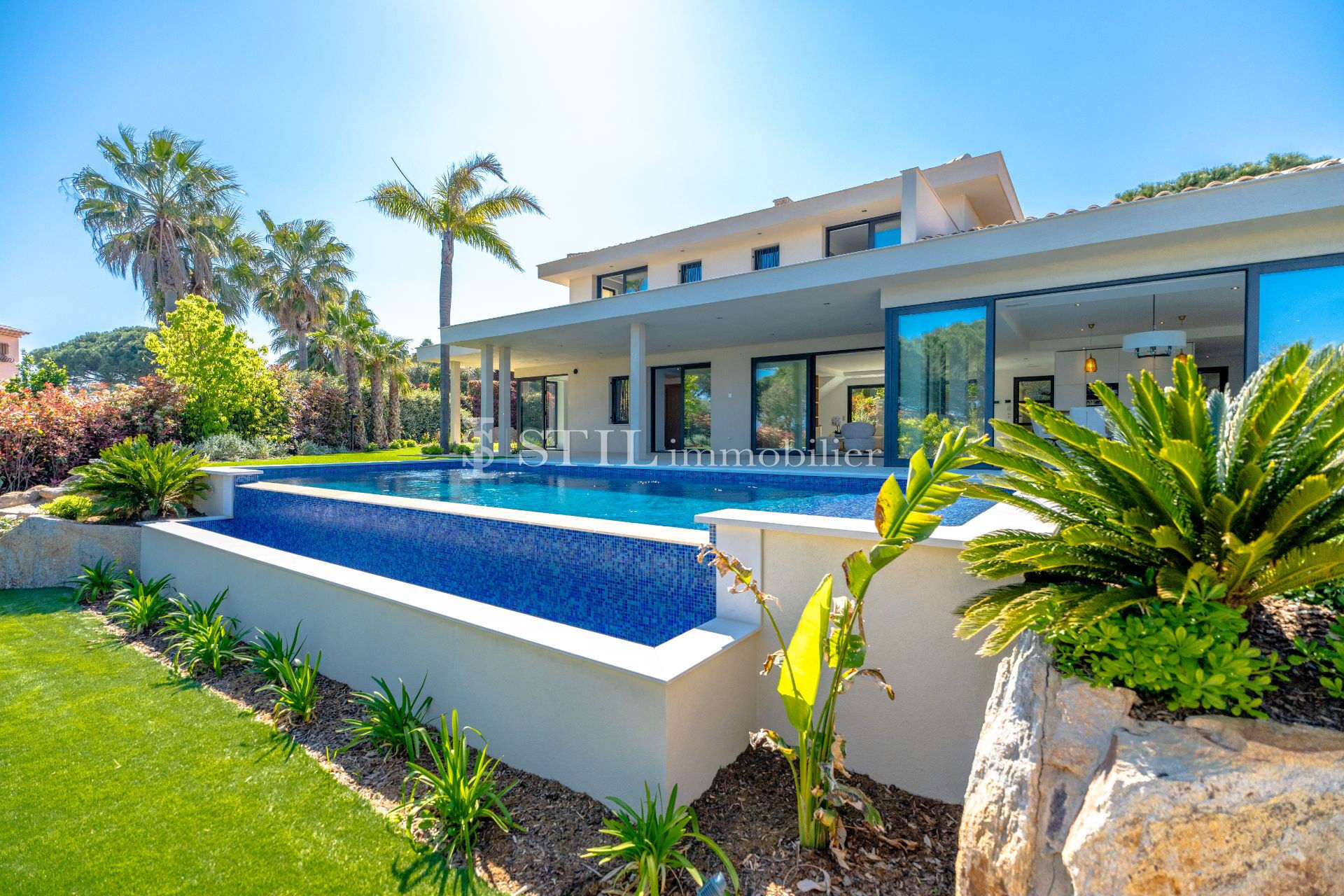 Villa / Maison 6 pièces  à vendre Sainte-Maxime 83120