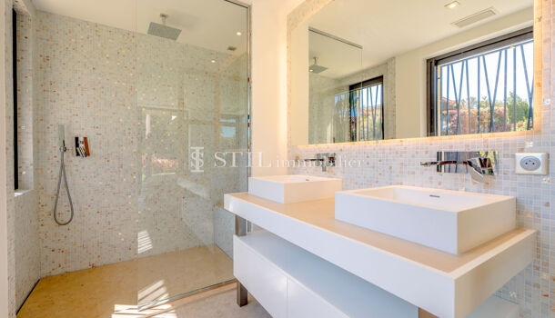 Villa / Maison 6 pièces  à vendre Sainte-Maxime 83120