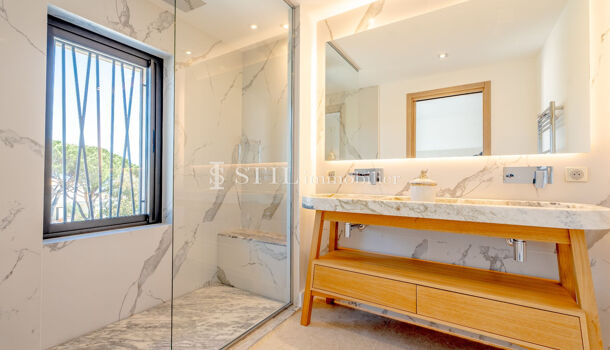 Villa / Maison 6 pièces  à vendre Sainte-Maxime 83120