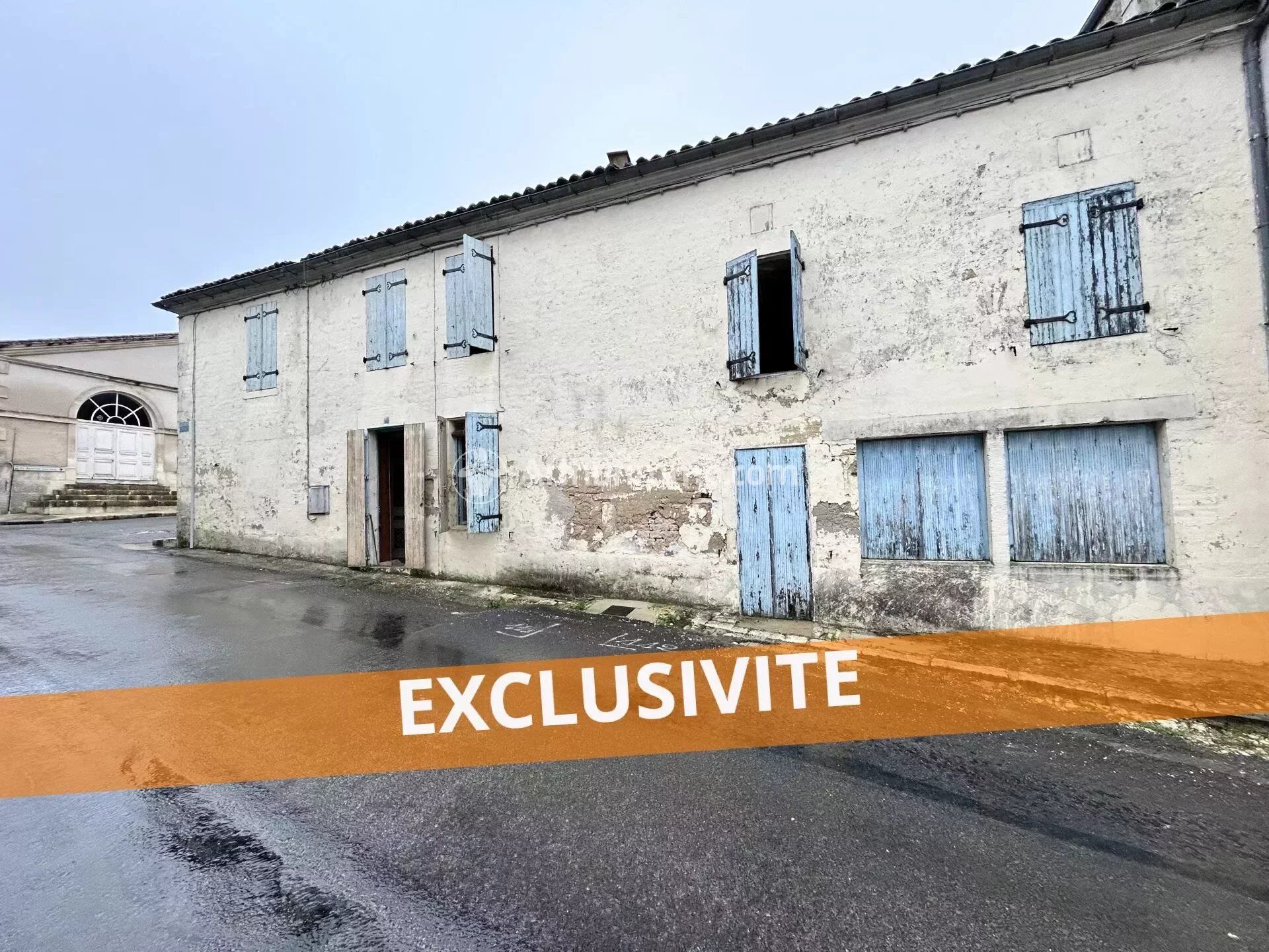Vente Maison 170m² 9 Pièces à Neuvicq-le-Château (17490) - Arthurimmo