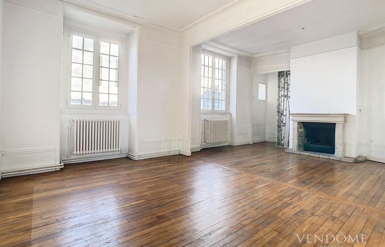 appartement 3 pièces 84 m2 à vendre à Lille (59000)