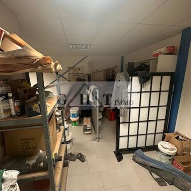 Local industriel  2000 €