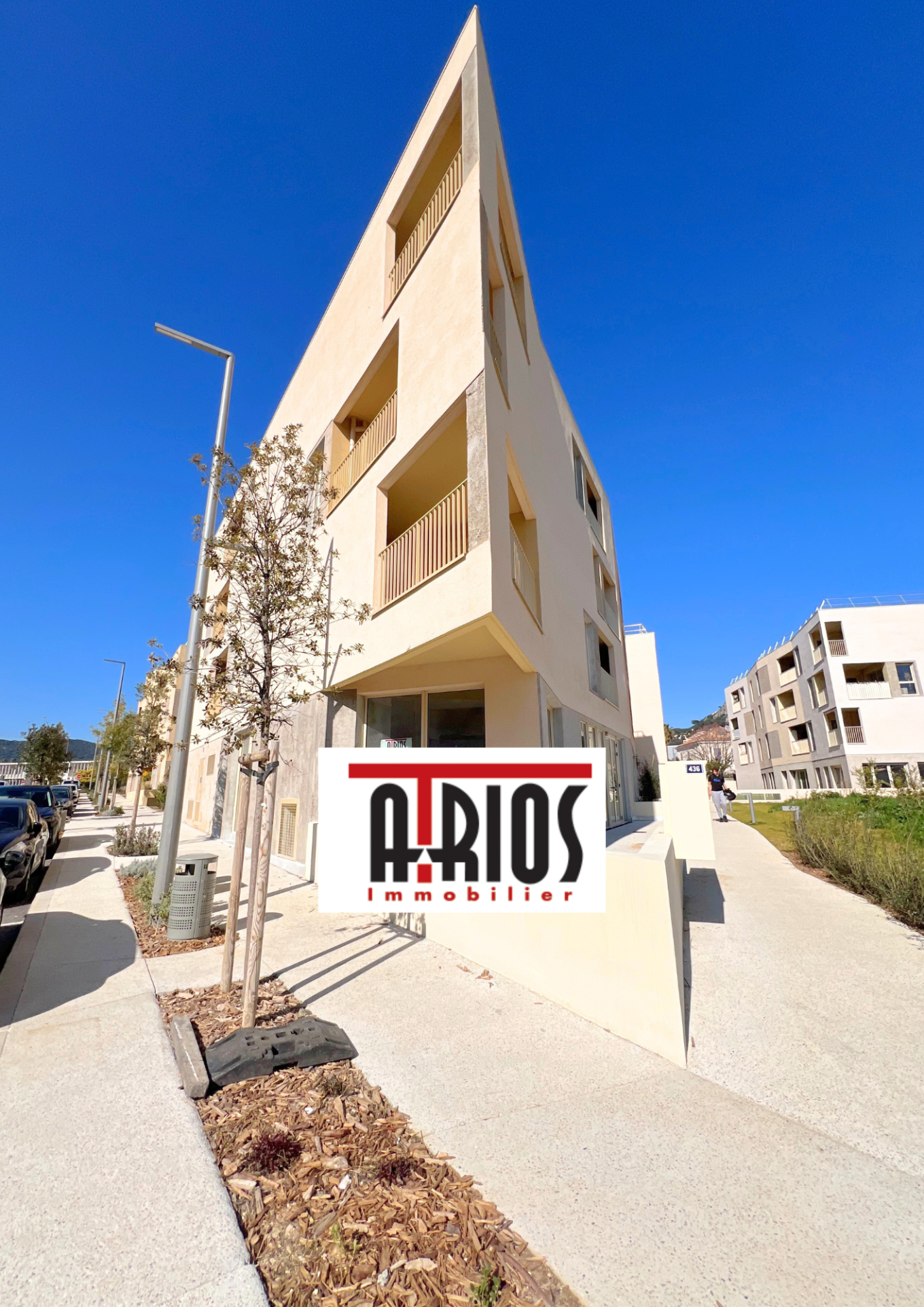 Local commercial  à louer Hyères 83400
