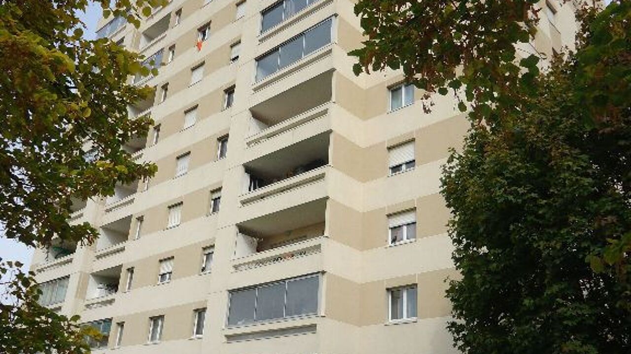 appartement 2 pièces 54 m2 à vendre à Saint-Ouen-l'Aumône (95310)