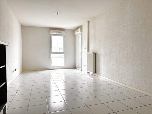 LE HAILLAN CENTRE - T3 de 60 m2 dans résidence récente - bal — photo du bien