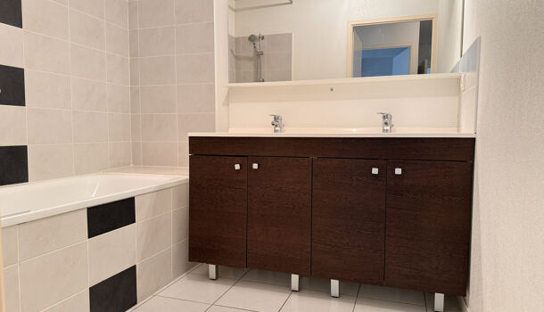 Appartement 3 pièces  à vendre Haillan (Le) 33185