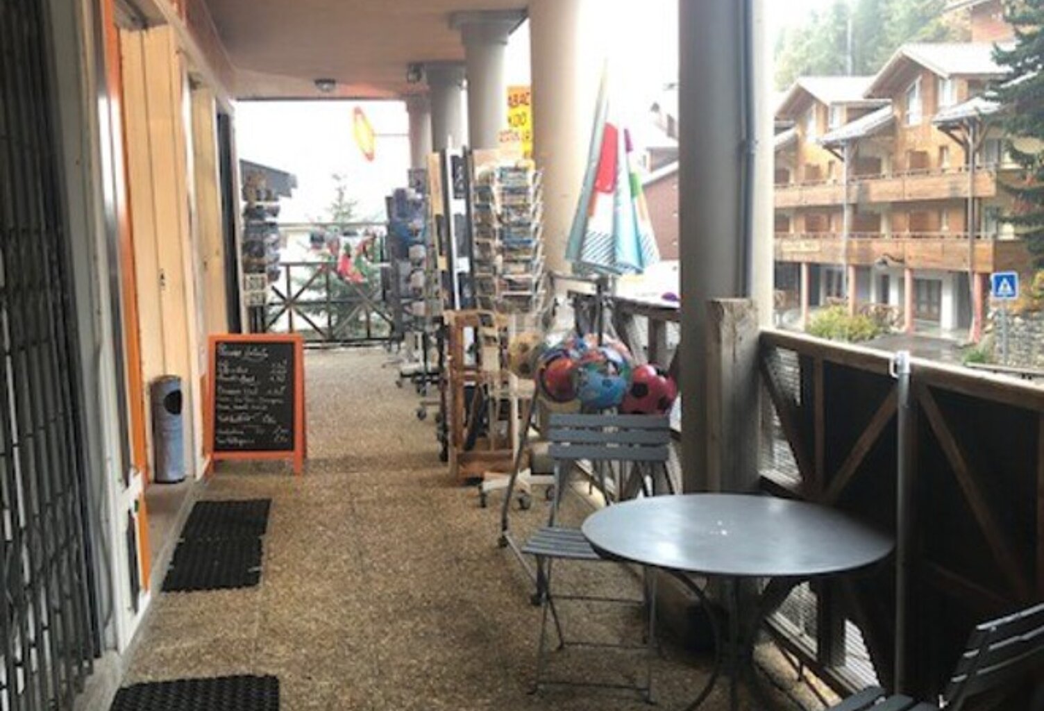 Local professionnel / commercial — photo 1