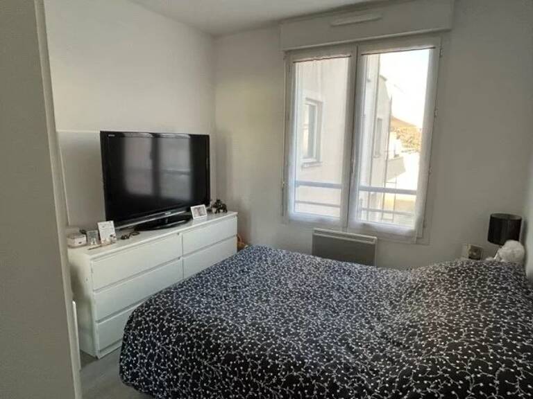A VENDRE - Appartement 3 pièces Chartres-Lucé avec place de parking — photo 1