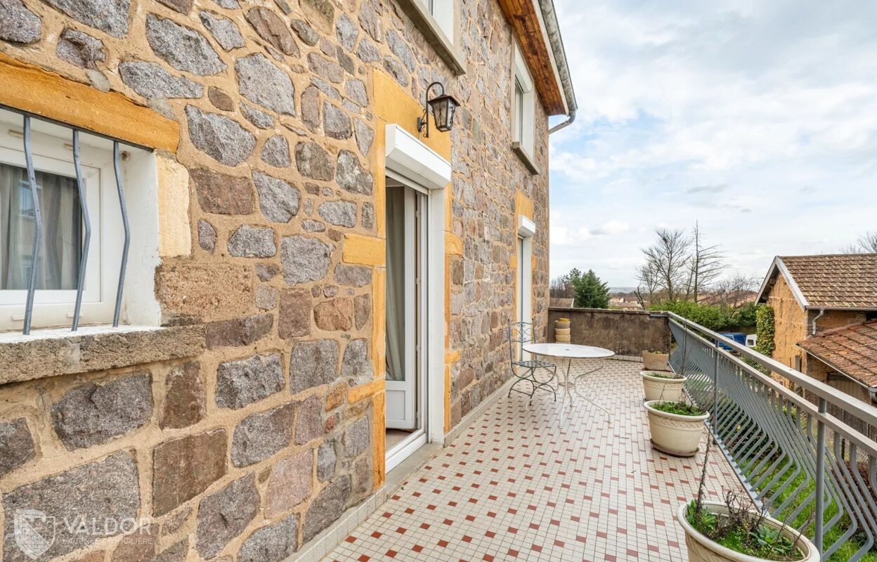 maison 5 pièces 103 m2 à vendre à Villefranche-sur-Saône (69400)