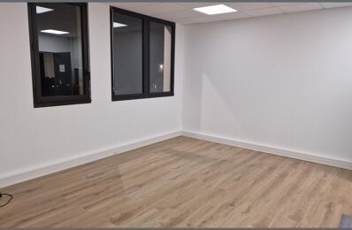 location bureau 850 € CC /mois à proximité de Genay (69730)