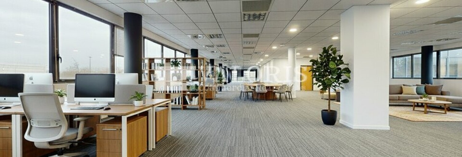 Bureau  2598 m² à louer à Caluire-et-Cuire (69300)