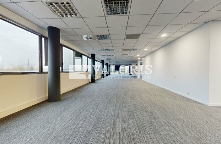 BUREAUX à LOUER — photo 4