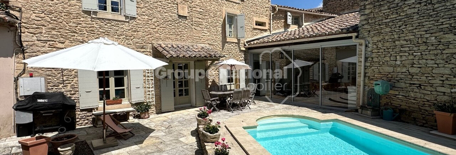 Maison 9 Pièces 200 m² à vendre à Cabrières-d'Avignon (84220)