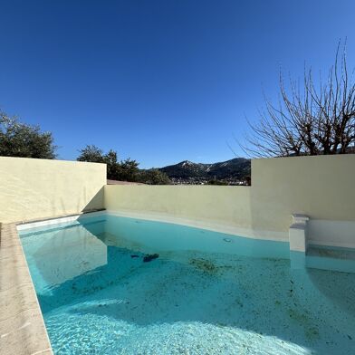 Maison 4 pièces 392000 €