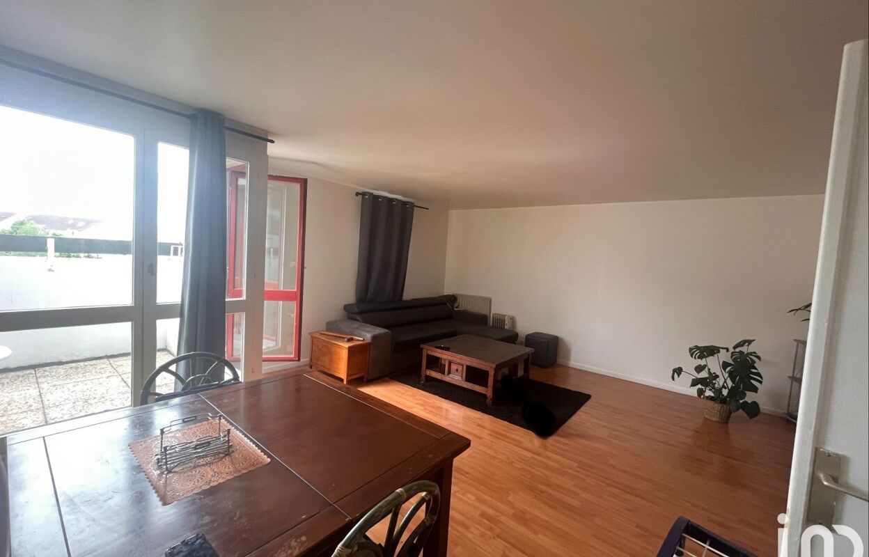appartement 4 pièces 75 m2 à vendre à Savigny-le-Temple (77176)