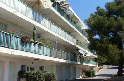 location appartement 1 100 € CC /mois à proximité de Toulon (83100)