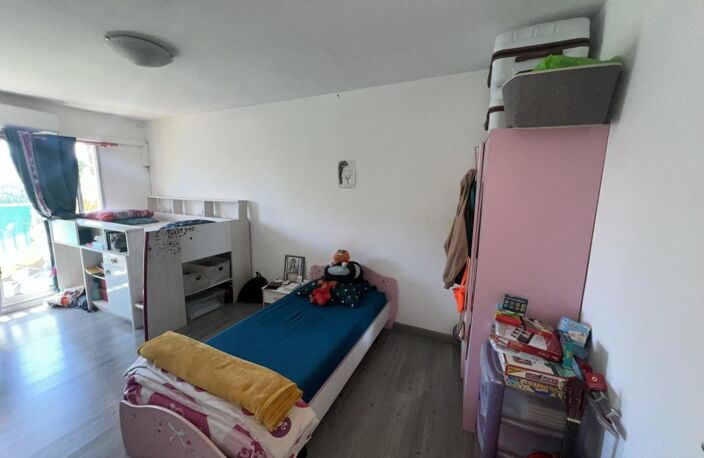 A vendre F3 Centre Ville Saint-Denis — photo 3