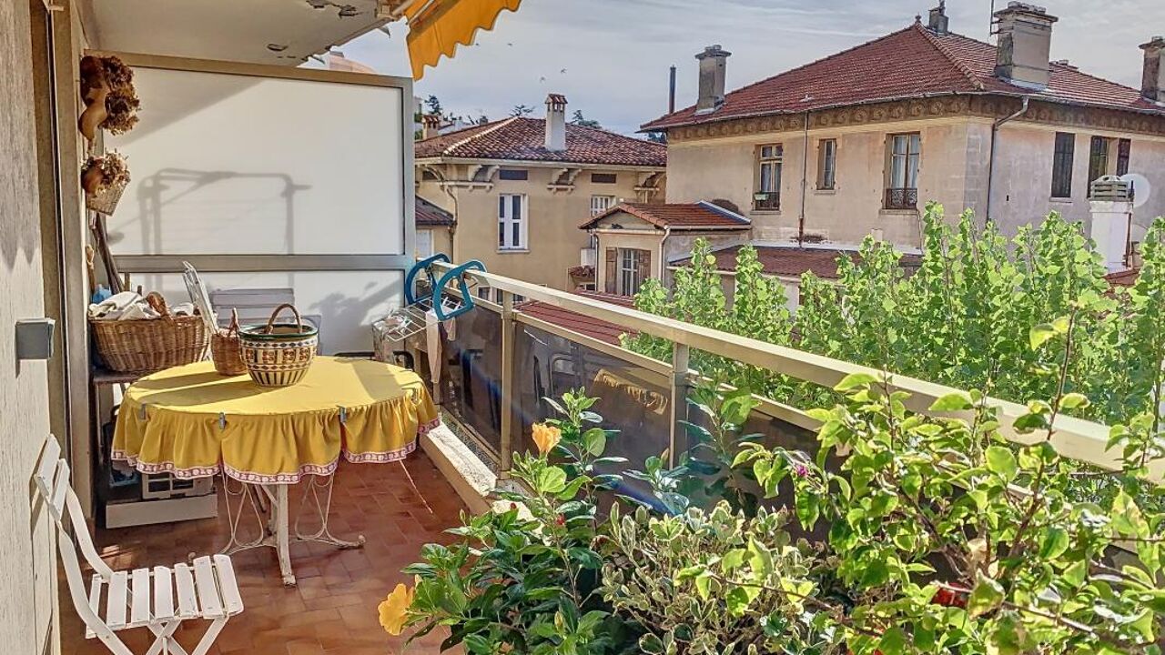 appartement 3 pièces 83 m2 à vendre à Saint-Raphaël (83530)