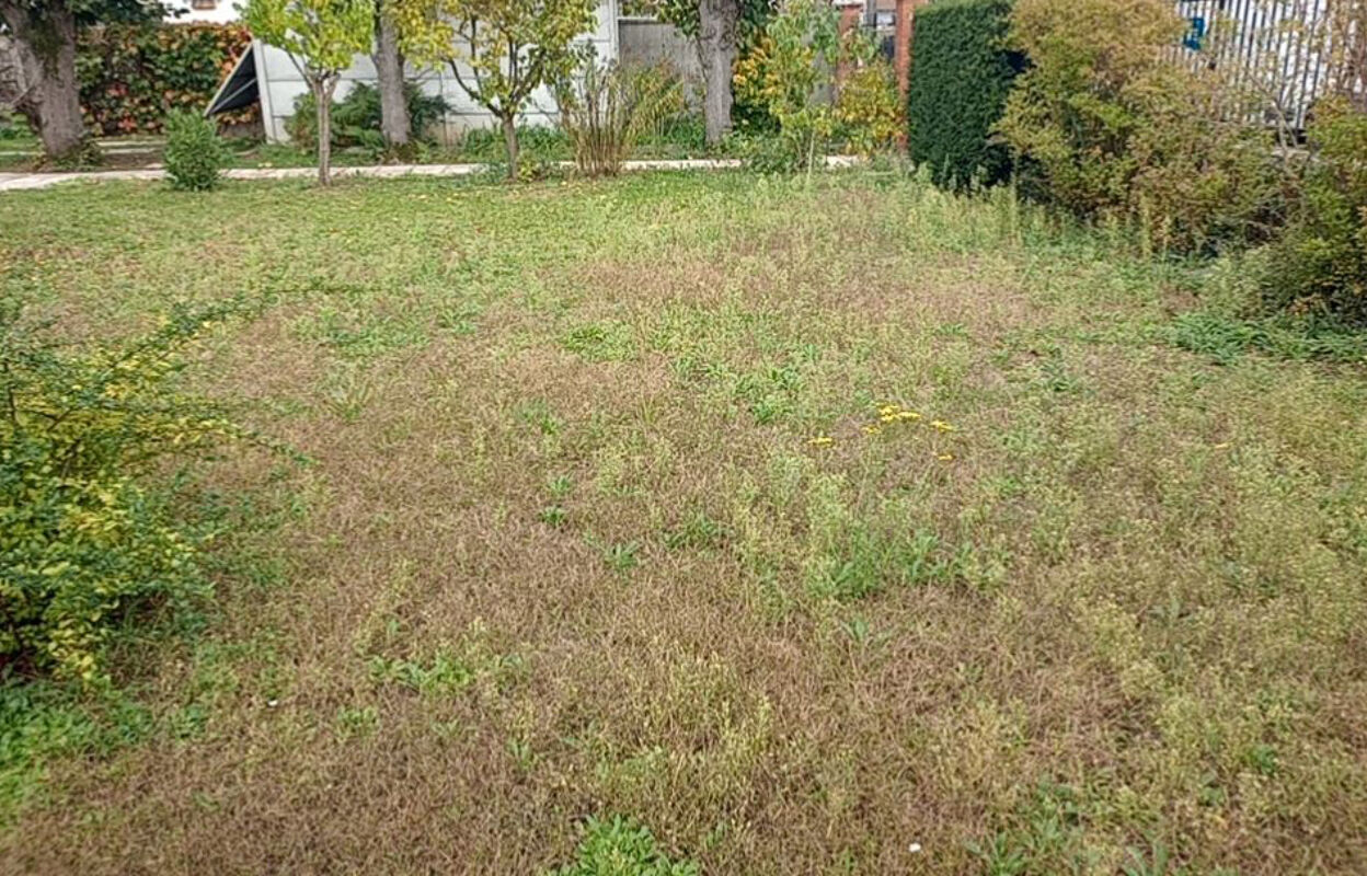 terrain  pièces 312 m2 à vendre à Montigny-Lès-Cormeilles (95370)