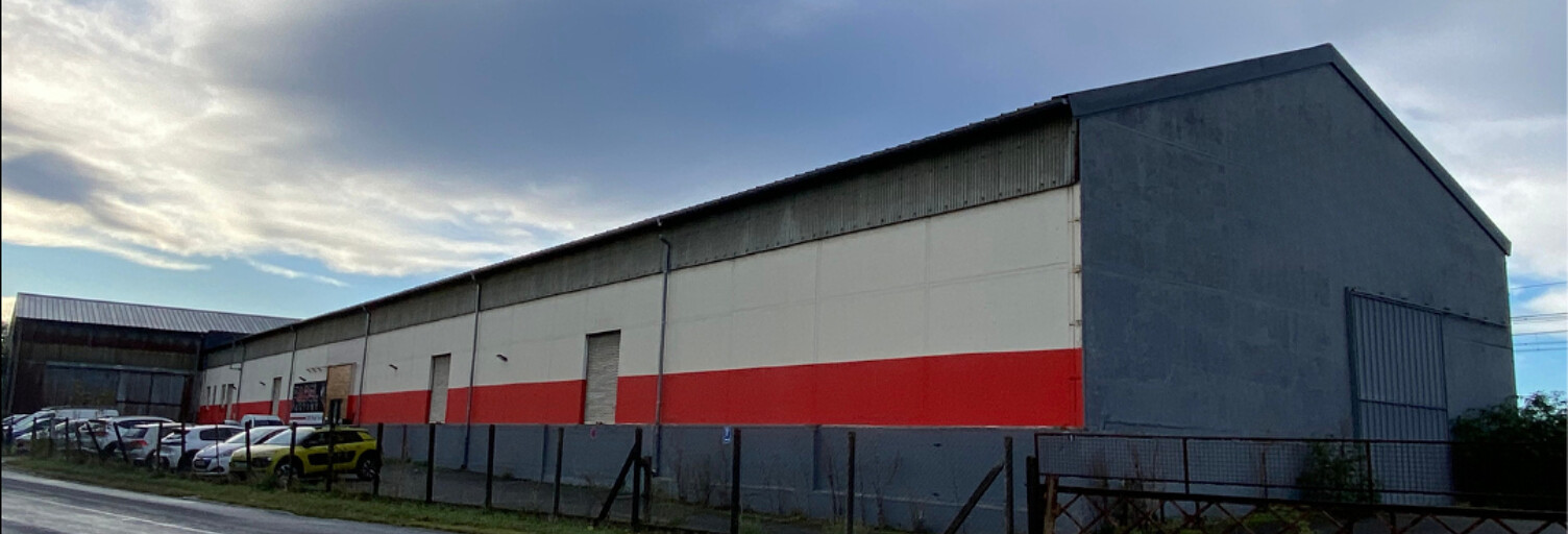 Local industriel  1580 m² à louer à Lescar (64230)