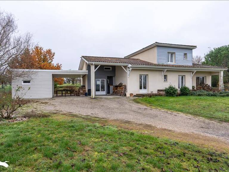 Villa de 5 pièces principales — photo 1