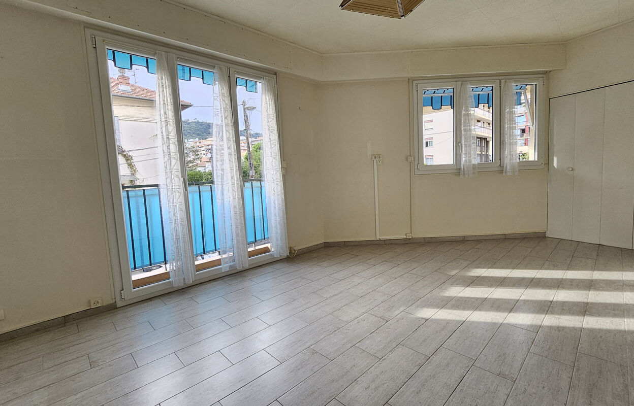 appartement 2 pièces 55 m2 à vendre à Nice (06100)