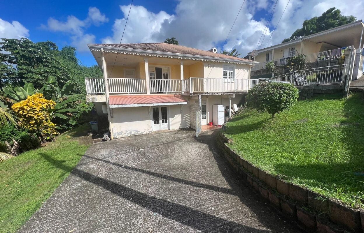 maison 8 pièces 225 m2 à vendre à Le Lamentin (97232)
