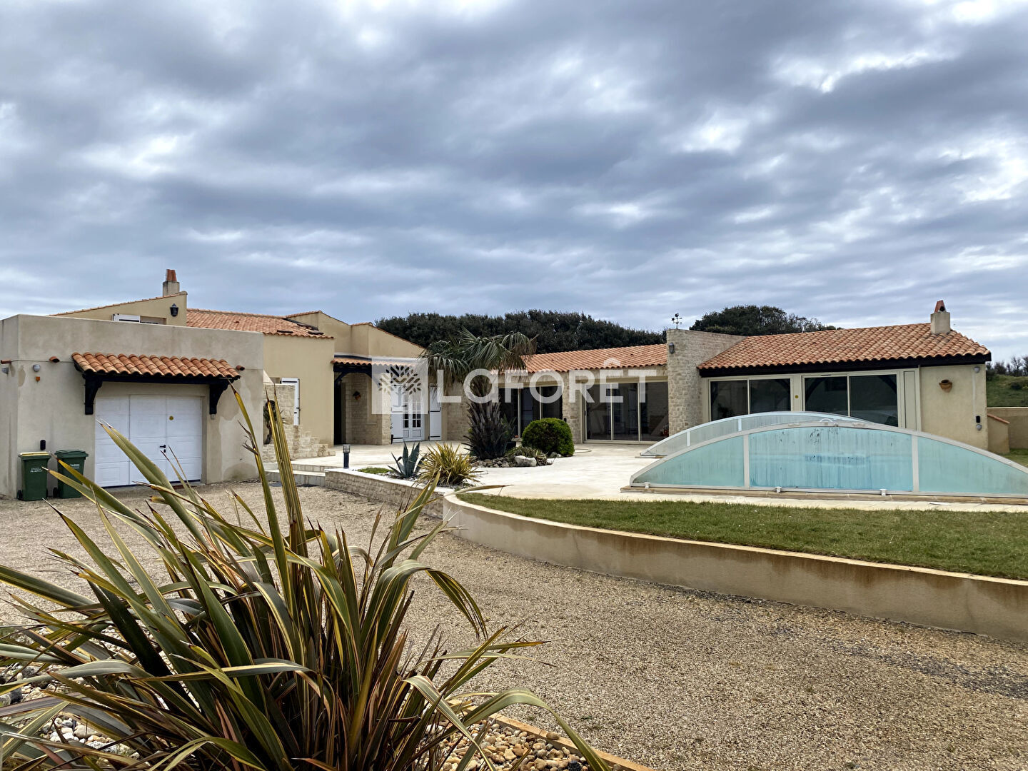 Villa / Maison 8 pièces  à vendre Saint-Georges-d'Oléron 17190