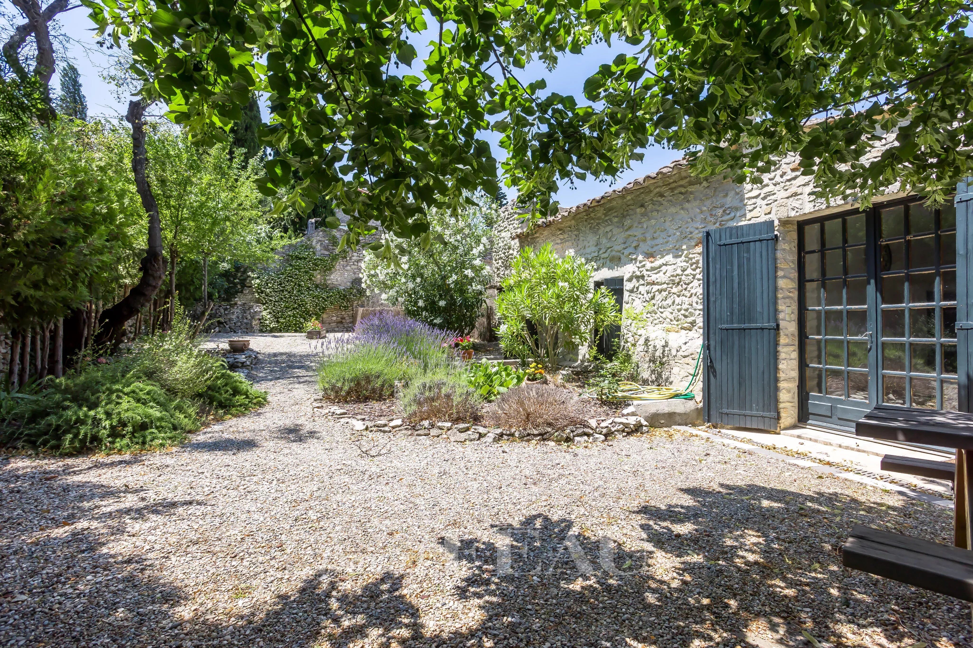 Vaison-la-Romaine Maison 4 pièces 105 m²