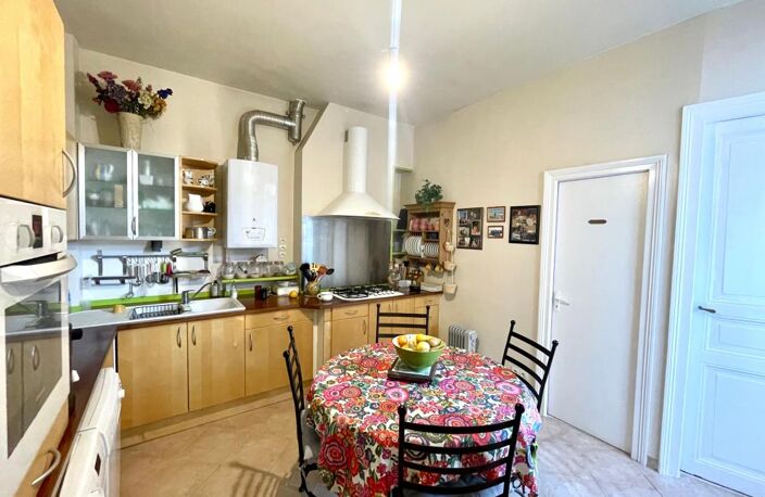 Appartement À Vendre / Théâtre-Gare — photo 3