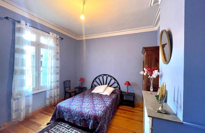 Appartement À Vendre / Théâtre-Gare — photo 4