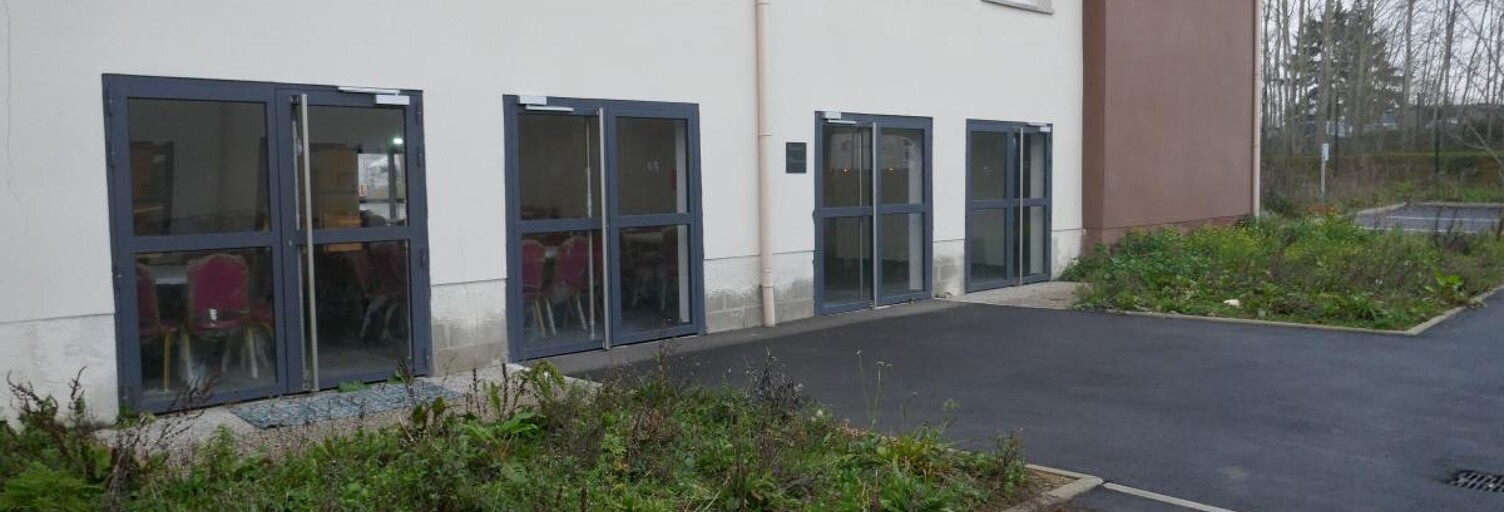 Commerce  2000 m² à vendre à Chars (95750)