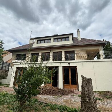 Maison 8 pièces 590000 €
