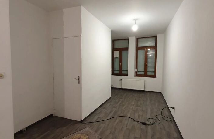Bien vendu : Appartement  Avesnes-sur-Helpe (59440) — photo 2
