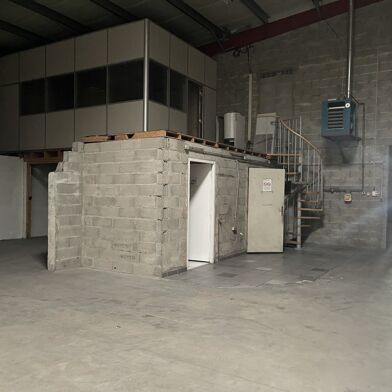 Commerce  1219000 €